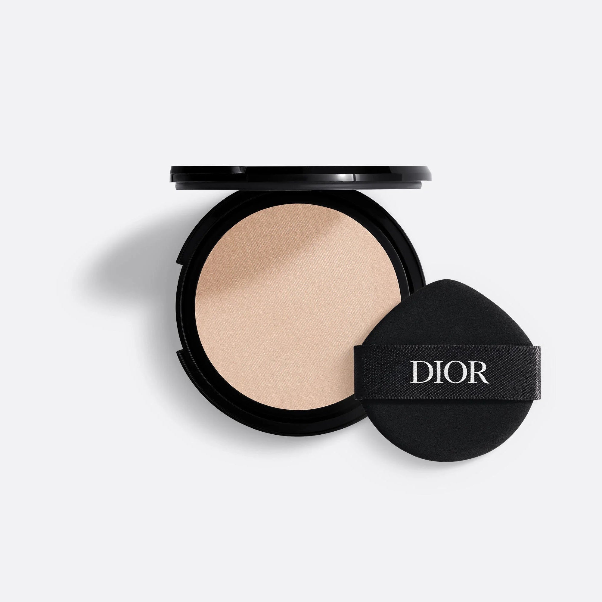 Dior 氣墊粉底